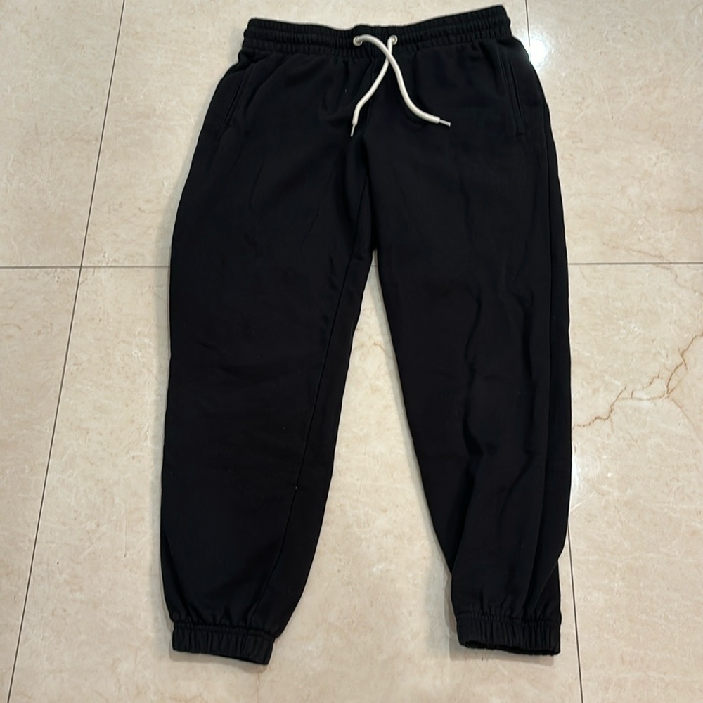 Black sweat pants